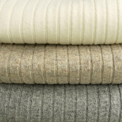 Babu Merino rib blanket