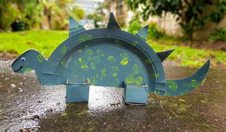 Paper Plate Dinosaur