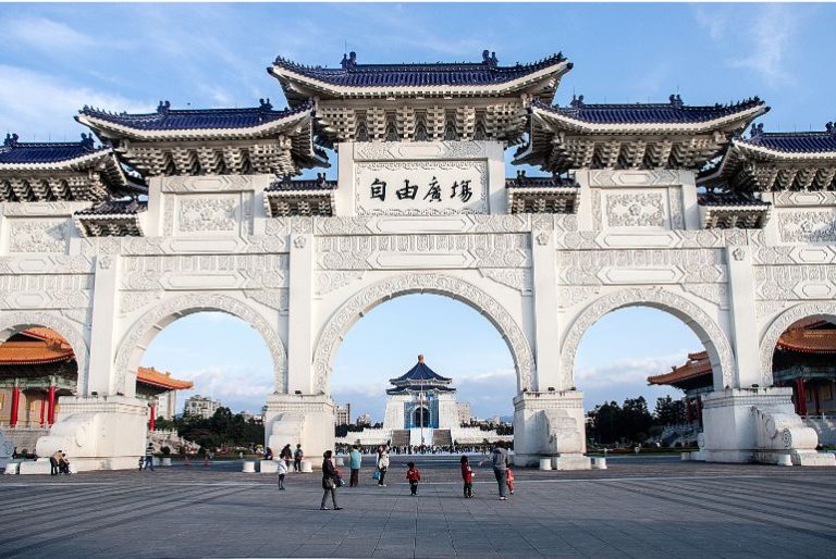 living and teaching in taiwan with kids